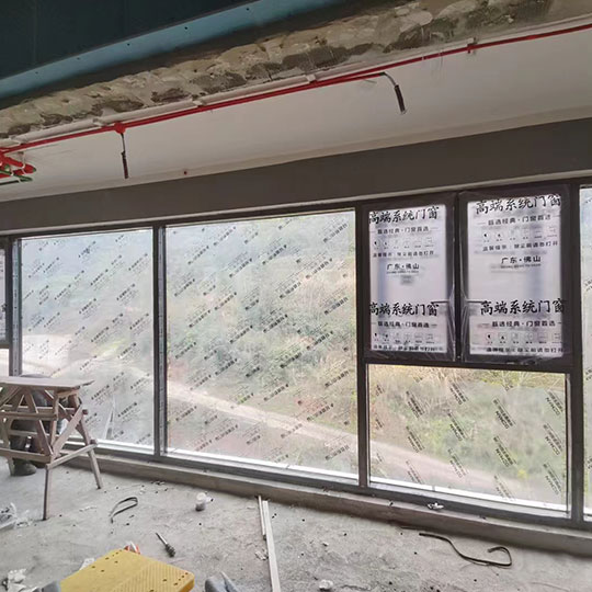 平开窗现场